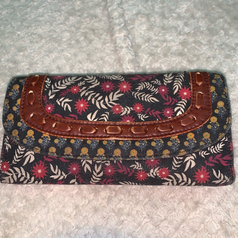 mossimo supply co wallet